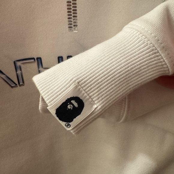 Bape x Hajime Sorayama Shark Crewneck - Picture 7 of 8